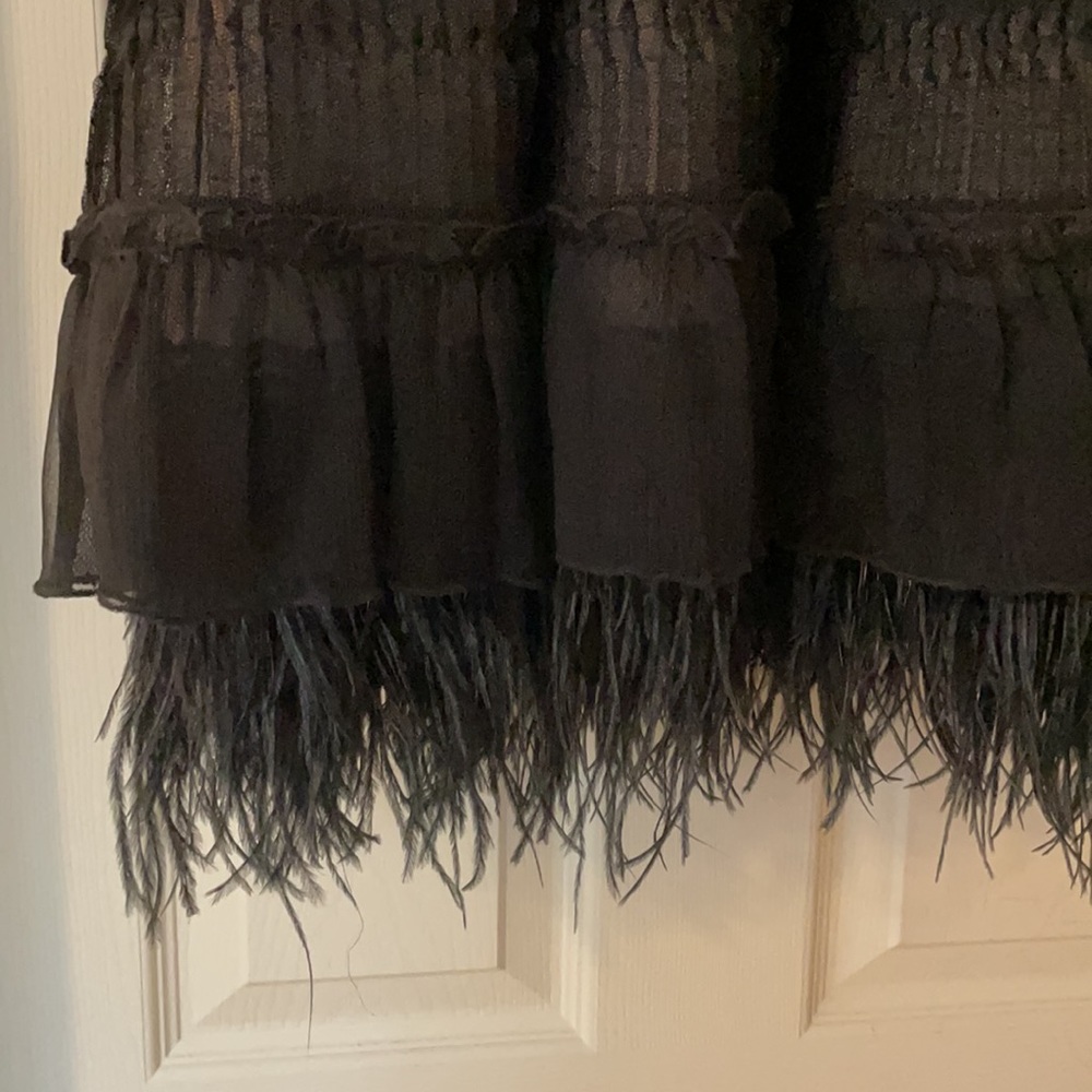 Vintage BCBG Maxazria Strapless black lace dress with Ostrich feathers - Picture 3 of 5